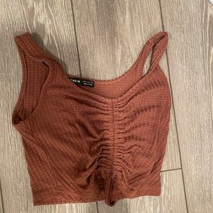 women’s crop tank top
